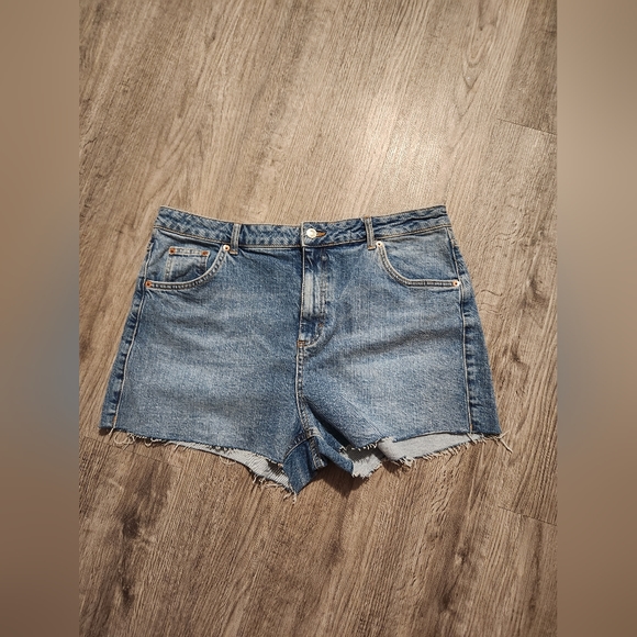 Topshop Mom Shorts - Picture 1 of 3